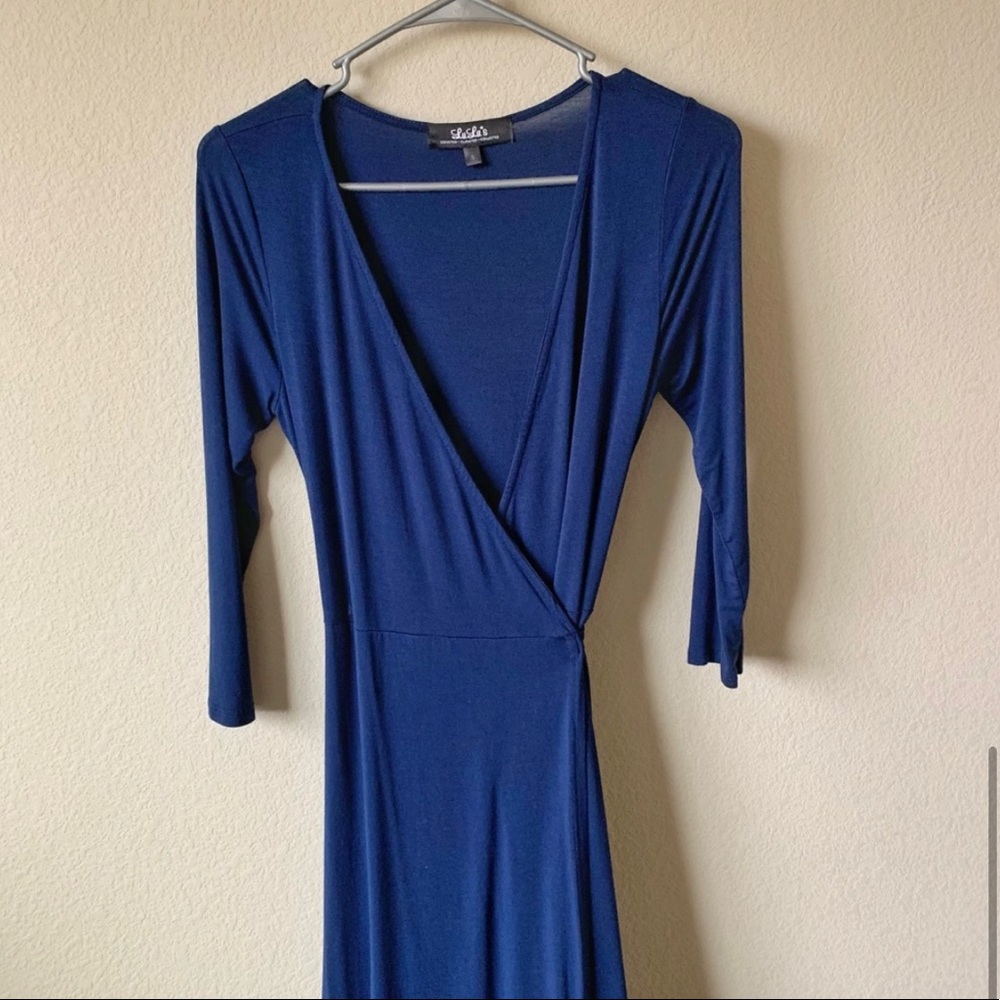 Lulu’s Navy Blue Wrap Maxi Dress Size S - Picture 11 of 12